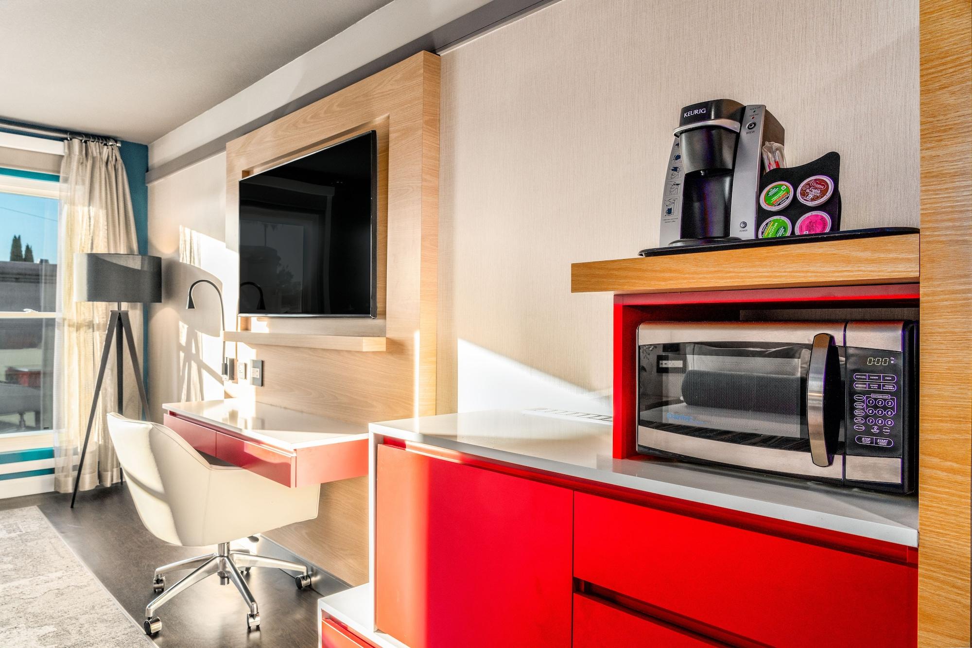 Century Park Hotel La (Adults Only) Лос-Анджелес Экстерьер фото