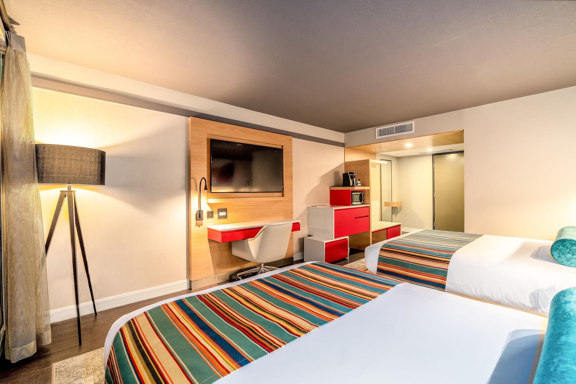 Century Park Hotel La (Adults Only) Лос-Анджелес Экстерьер фото