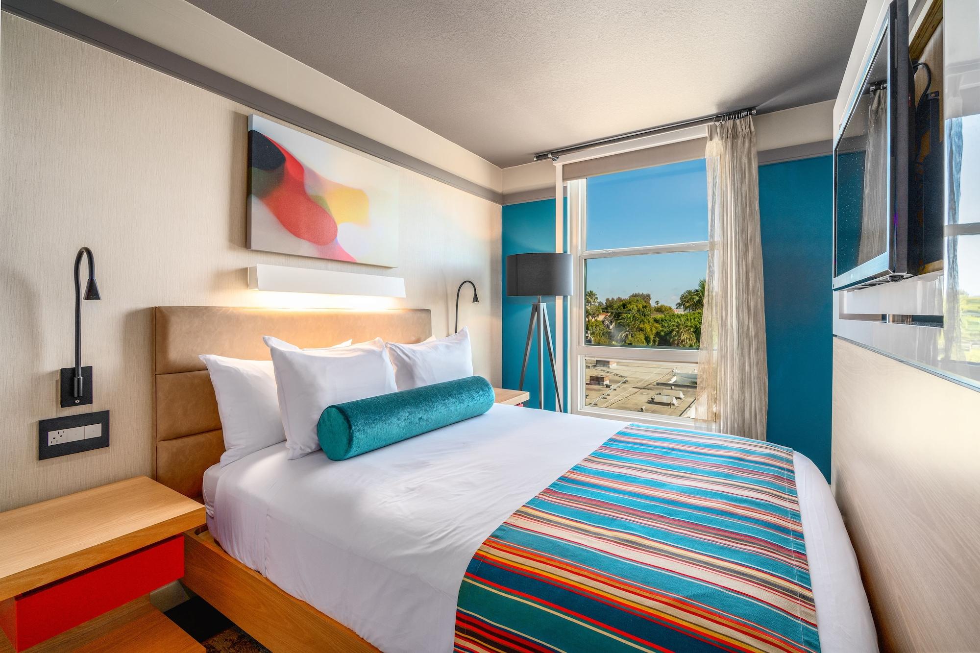 Century Park Hotel La (Adults Only) Лос-Анджелес Экстерьер фото